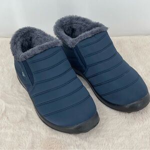 GO SIZE 41/9.5 Women's Cozy Blue Slip-On Shoes